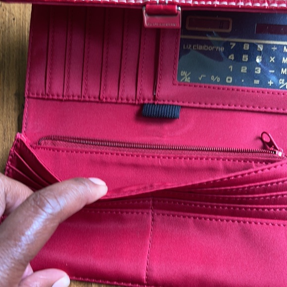 Liz Claiborne clutch - Picture 6 of 8